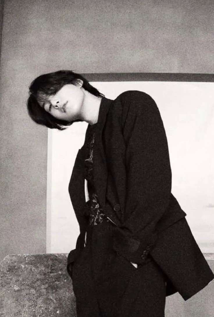 min yoongi thumbnail