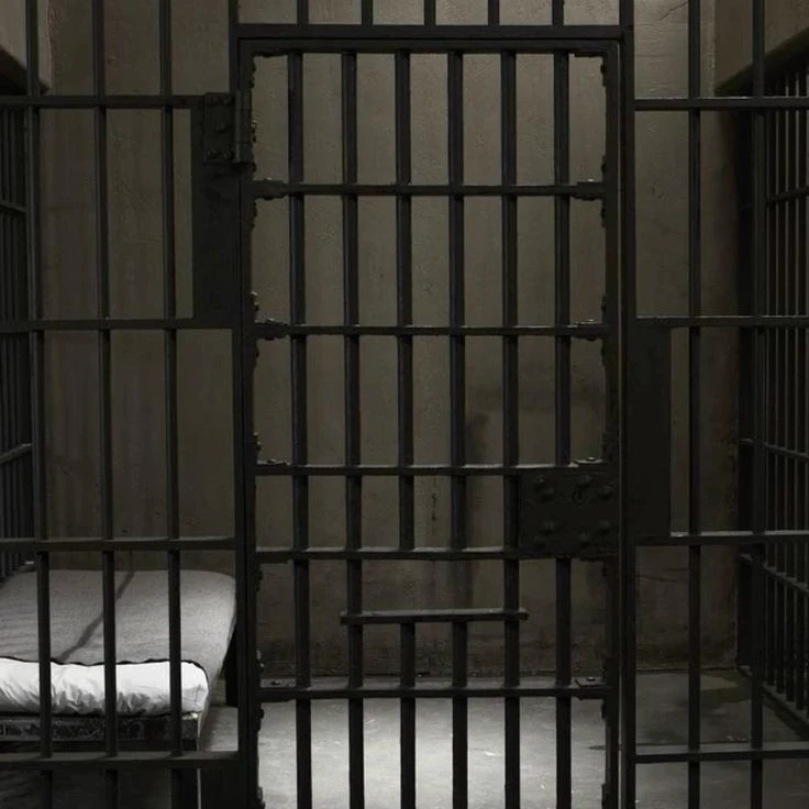 Men's correctional facility thumbnail
