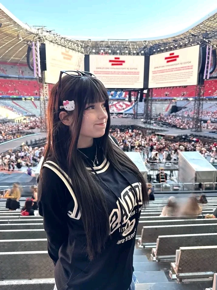 Mina (WORLD CUP) thumbnail