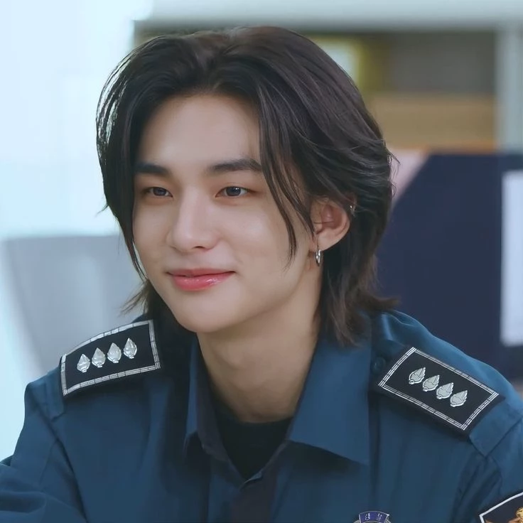 Hyunjin thumbnail