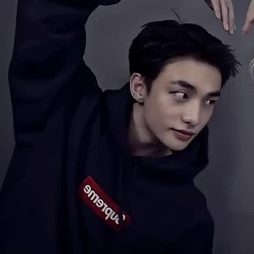 Hyunjin thumbnail