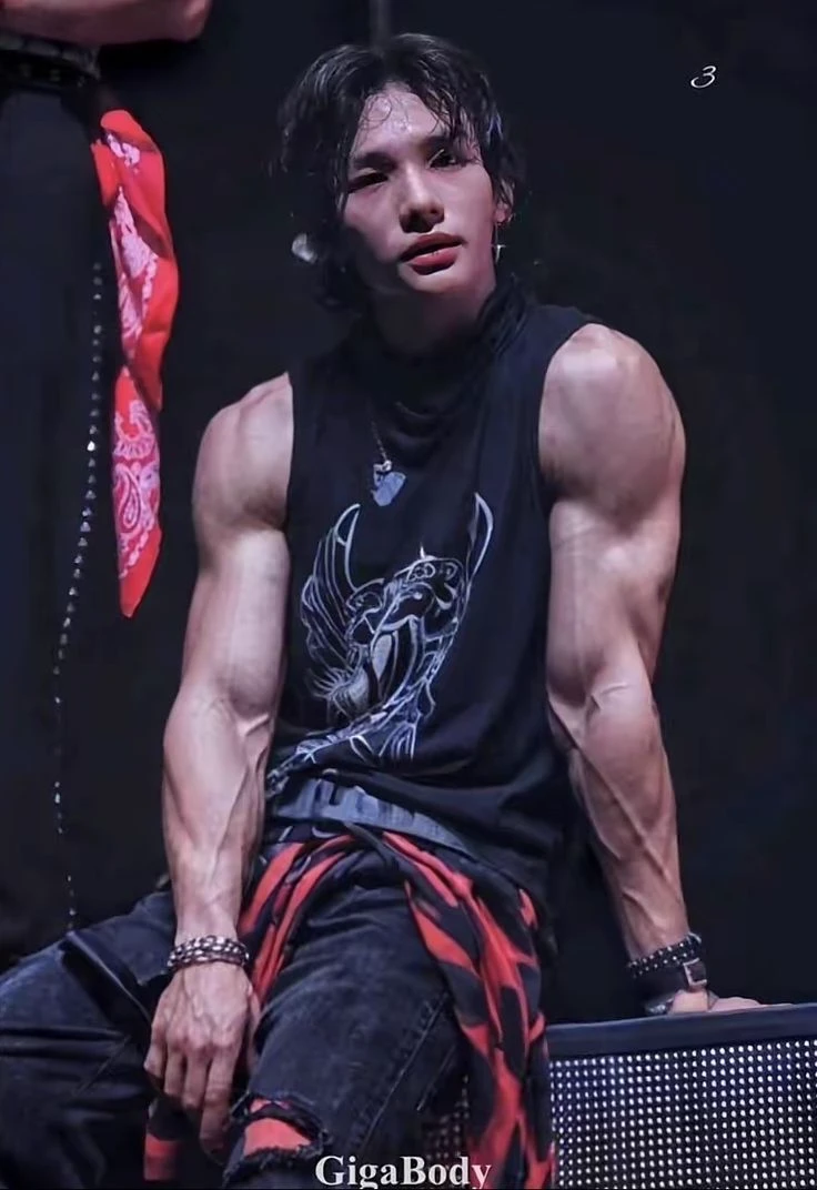 Hyeonjin thumbnail