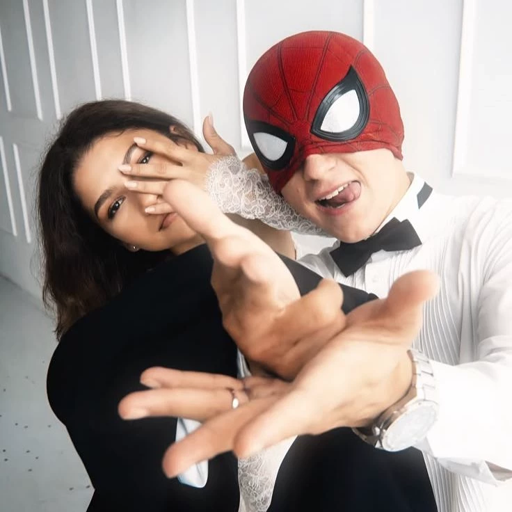 MJ ve Peter Parker thumbnail