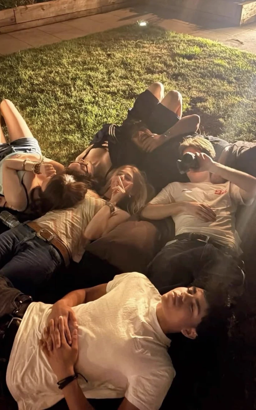 Friend group thumbnail