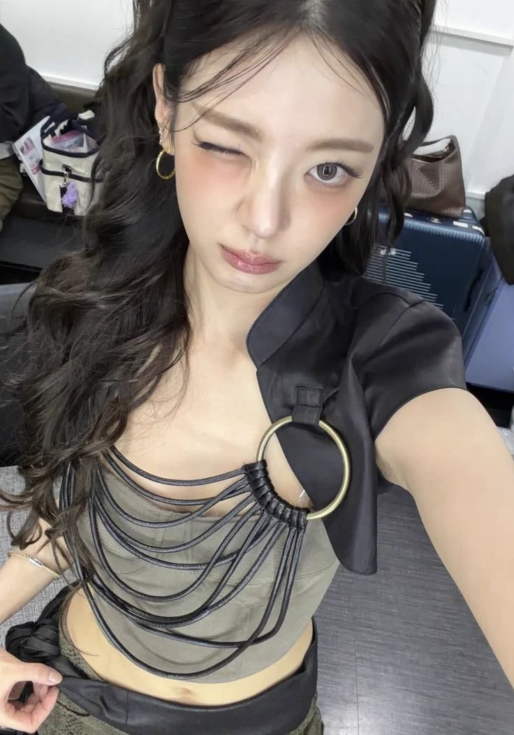 Lia thumbnail