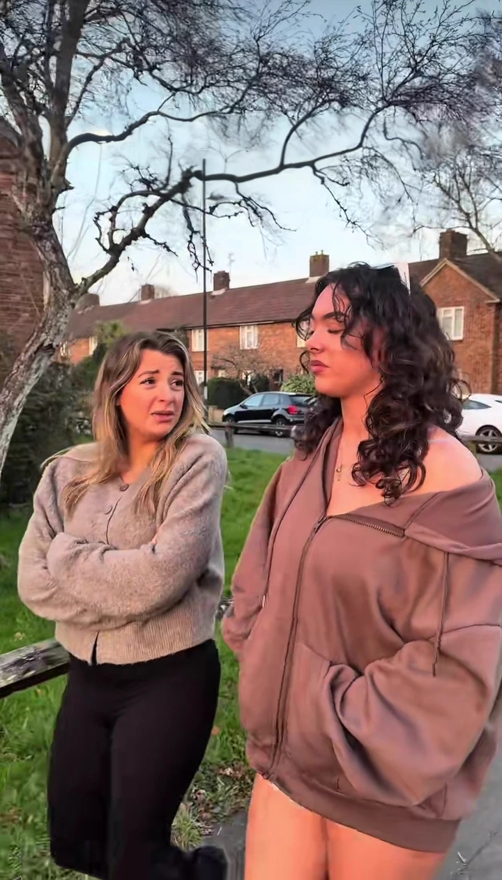 Hannah and Jodie thumbnail