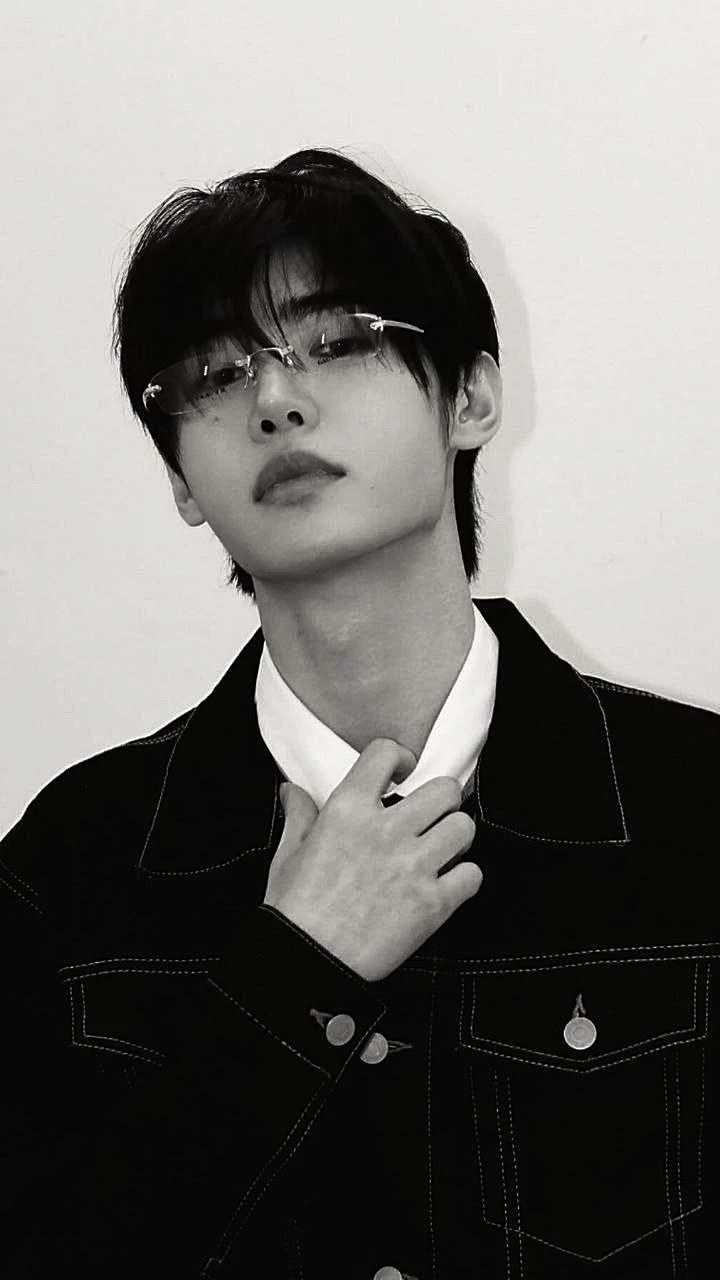 Sunghoon thumbnail