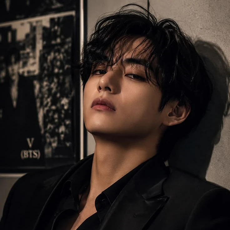 Kim Taehyung thumbnail