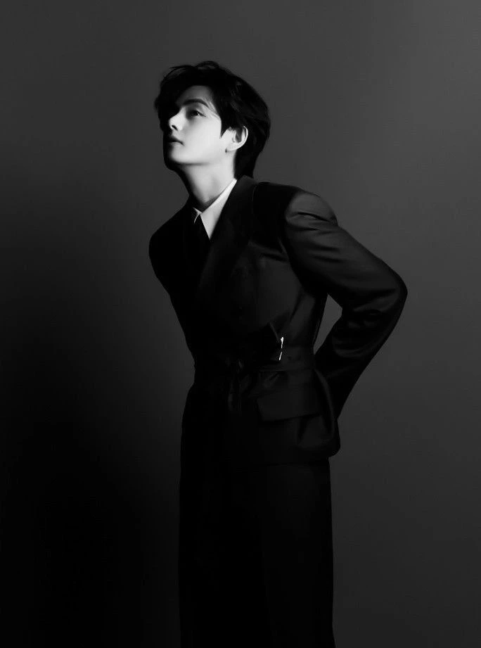 Kim Taehyung thumbnail