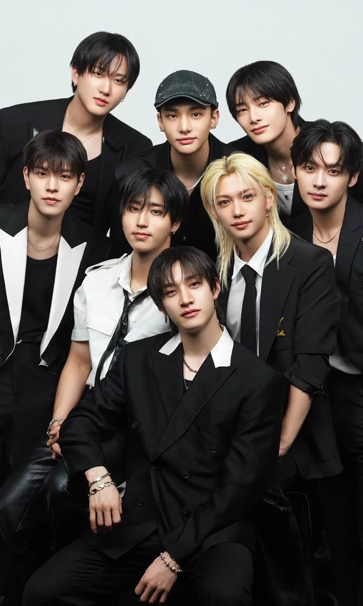 Stray Kids thumbnail
