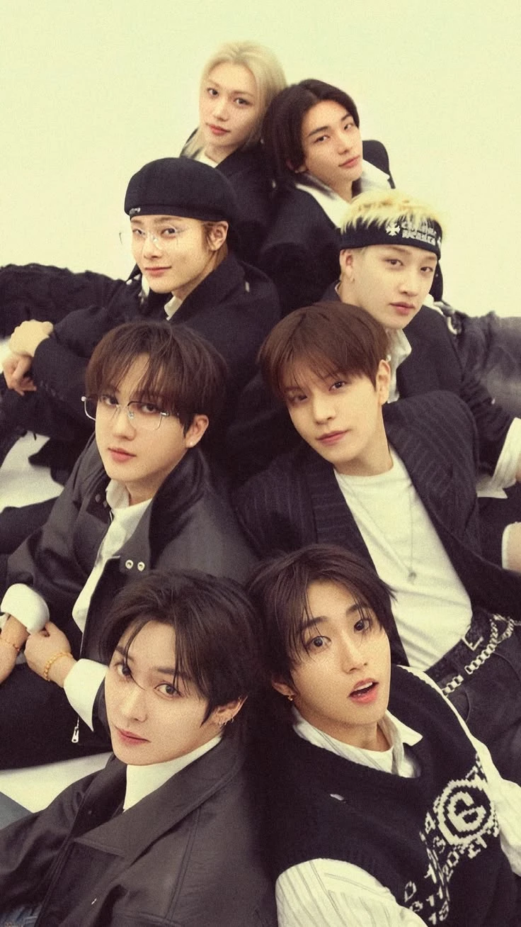 Stray Kids thumbnail