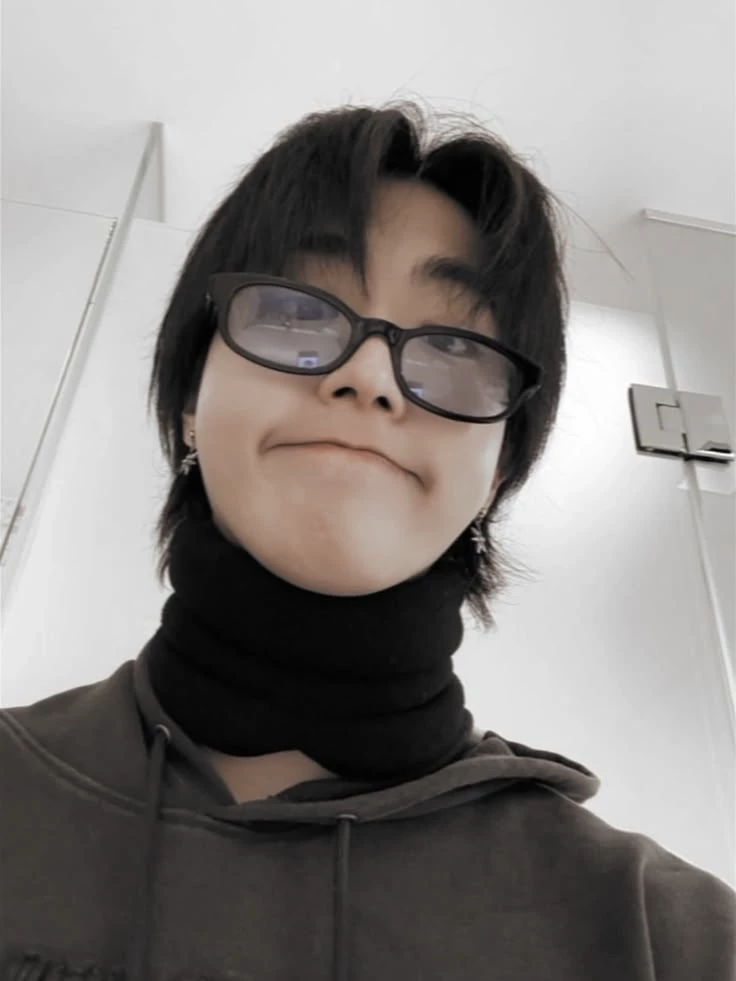han🦫 thumbnail
