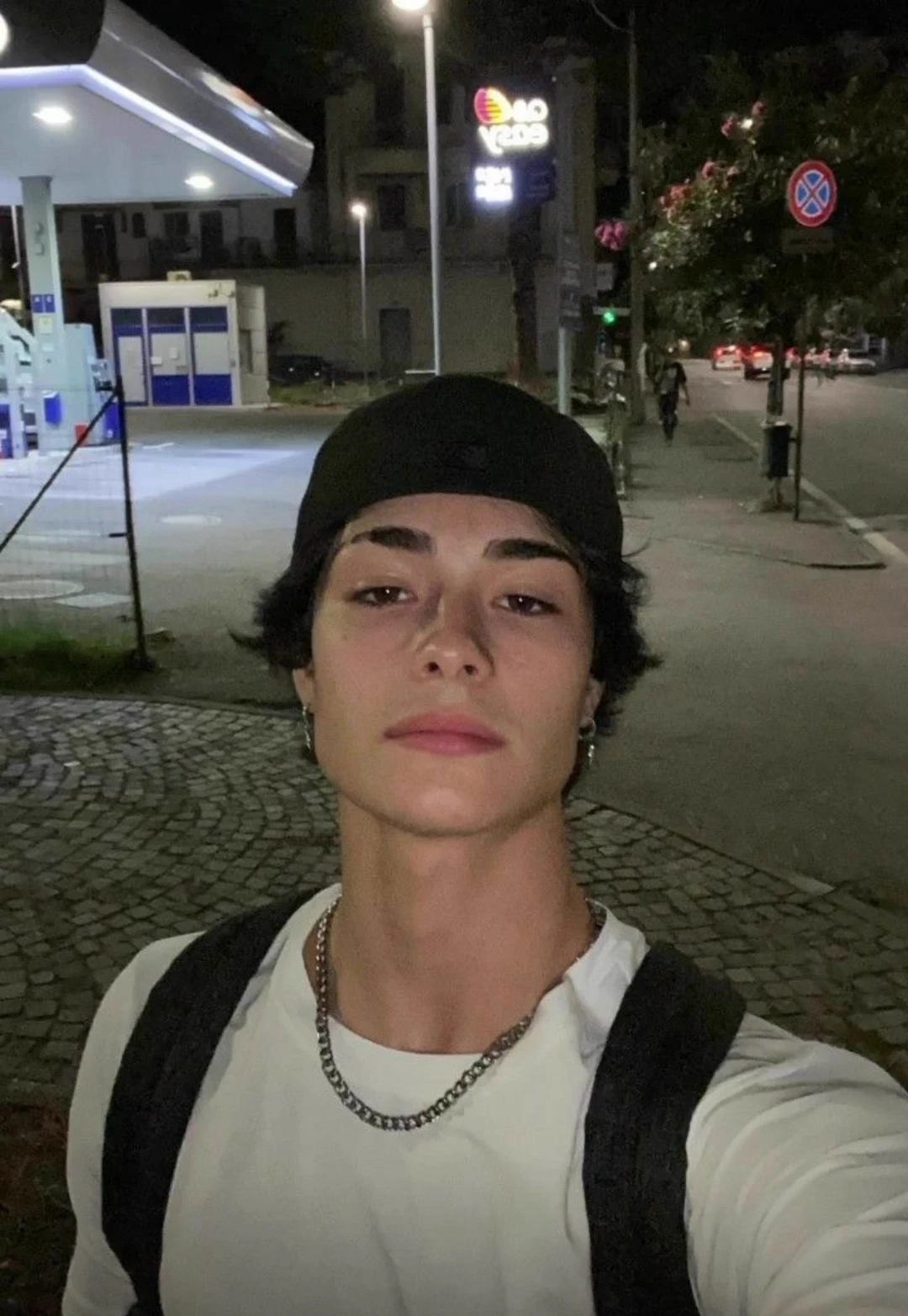 Dylan  thumbnail
