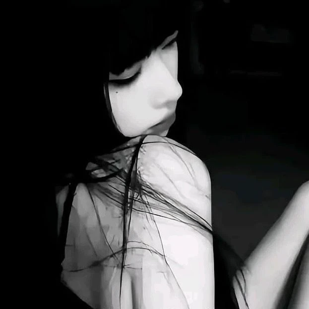 depressed girl - Moon thumbnail