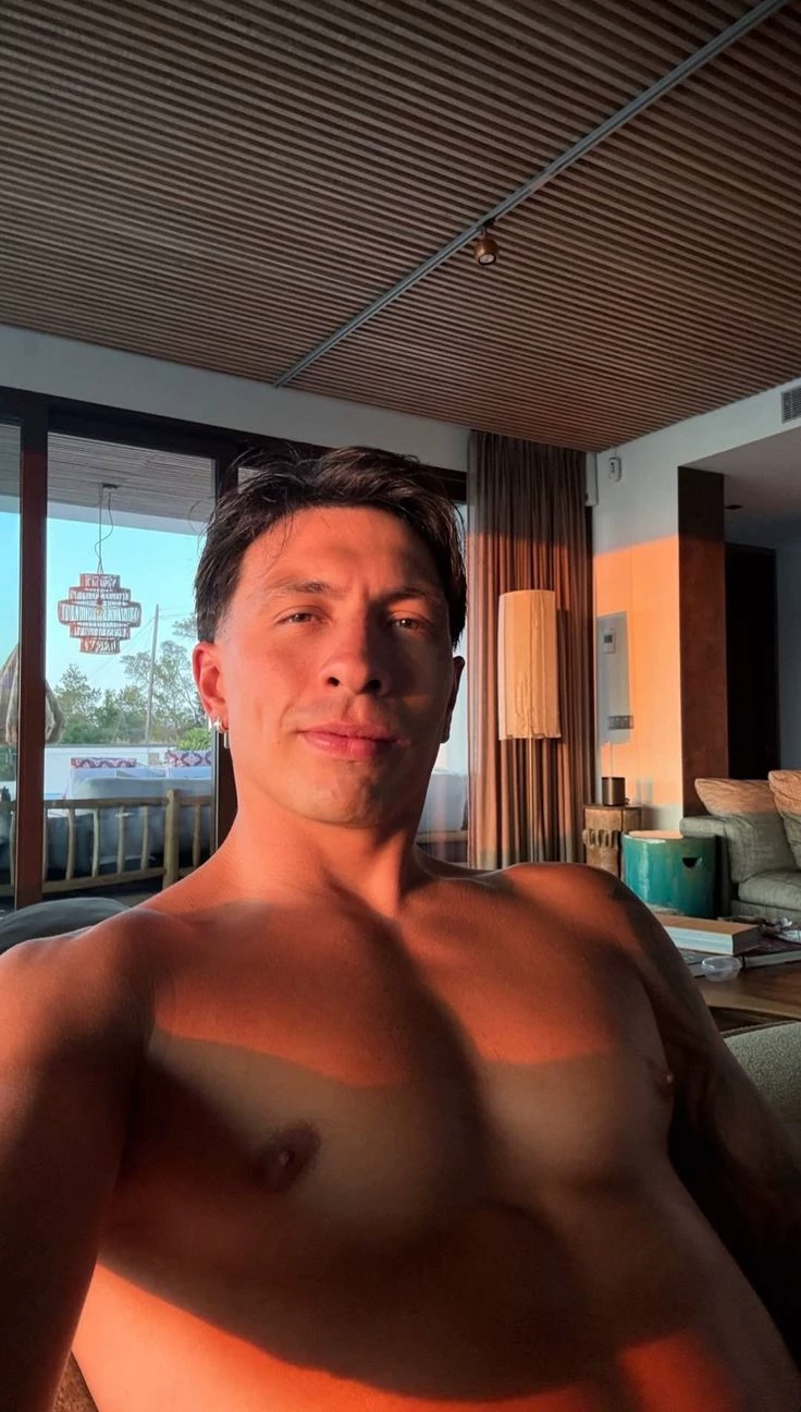 Lisandro Martinez thumbnail