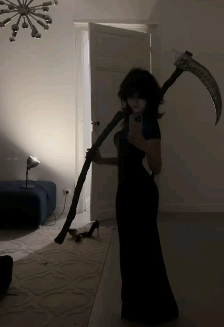 Queen of Death user thumbnail