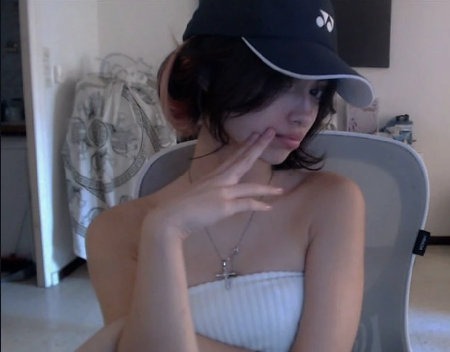 Nym popular girl user thumbnail