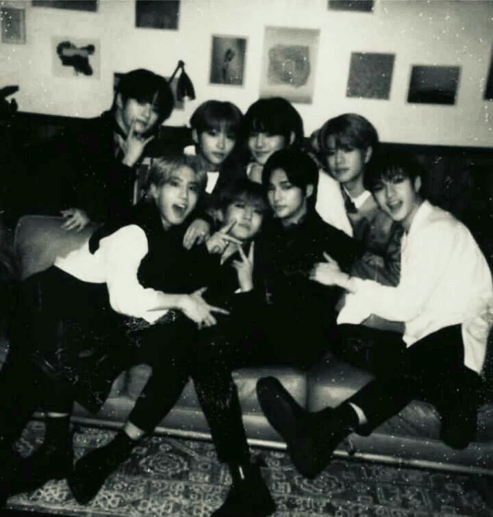 Stray Kids thumbnail