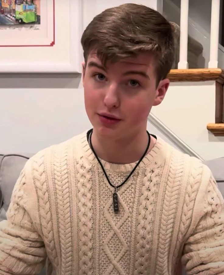 Iain Armitage thumbnail