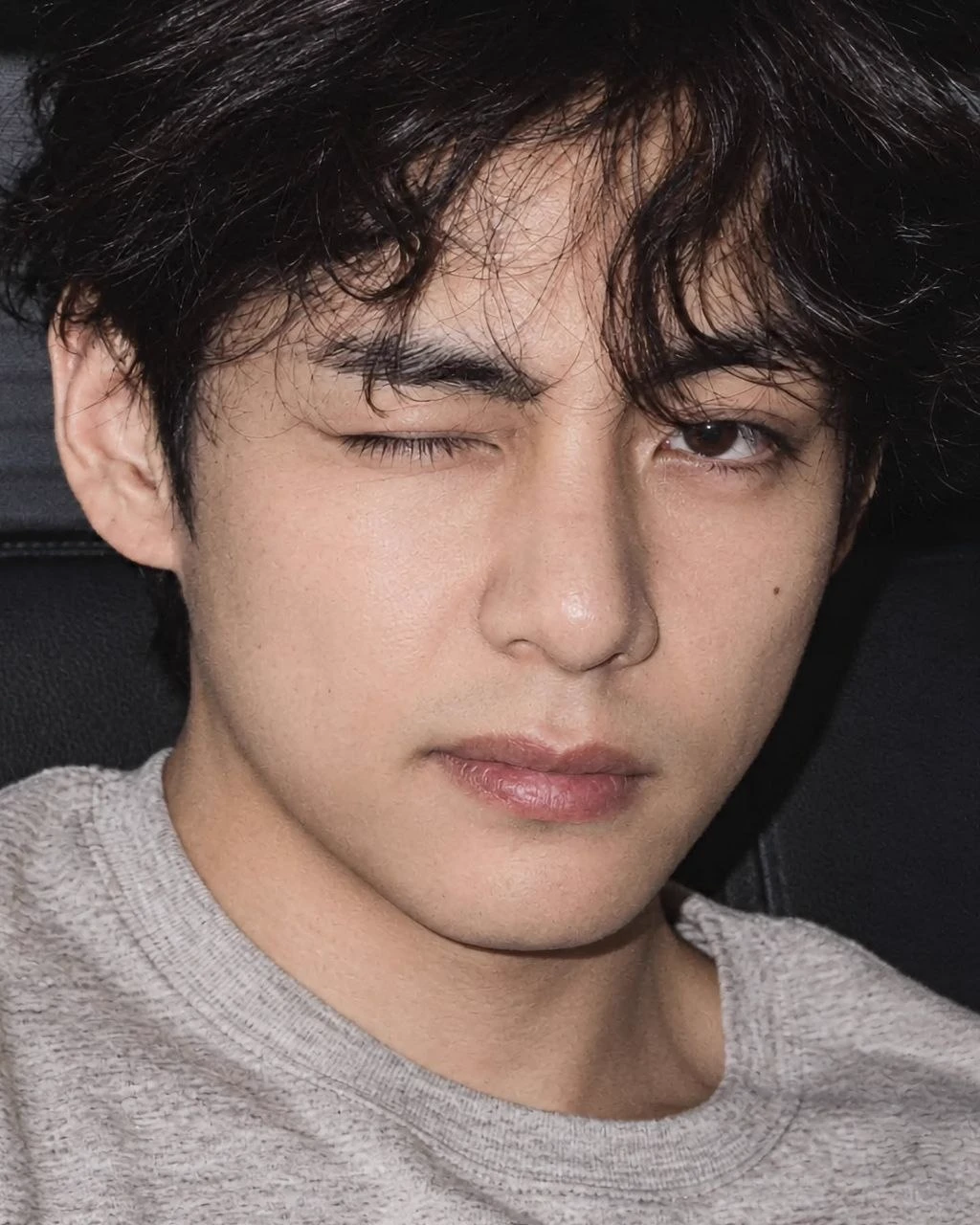 Kim Taehyung  thumbnail