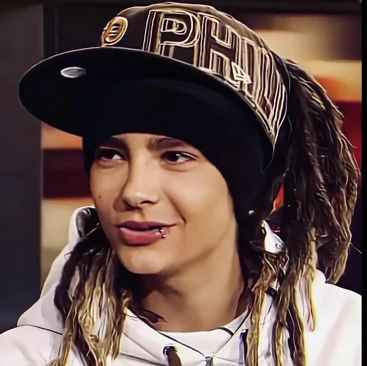 Tom Kaulitz. thumbnail