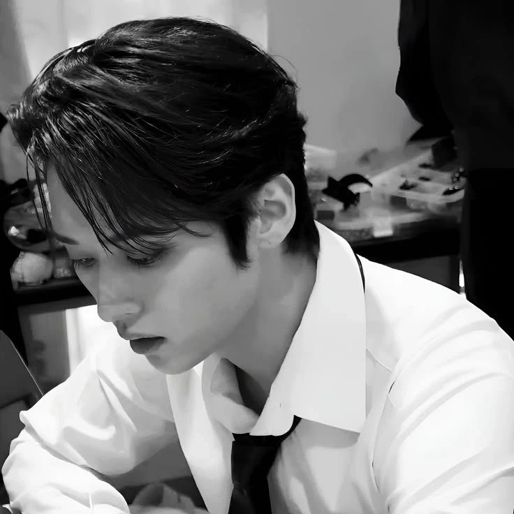 Lee Minho - Teacher thumbnail