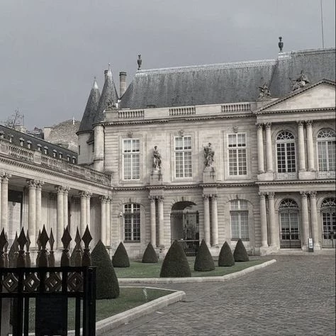 Voltaire high thumbnail