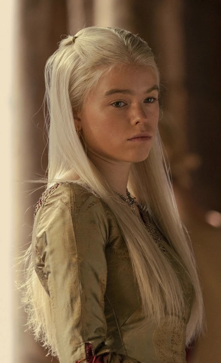 Rhaenyra Targaryen thumbnail