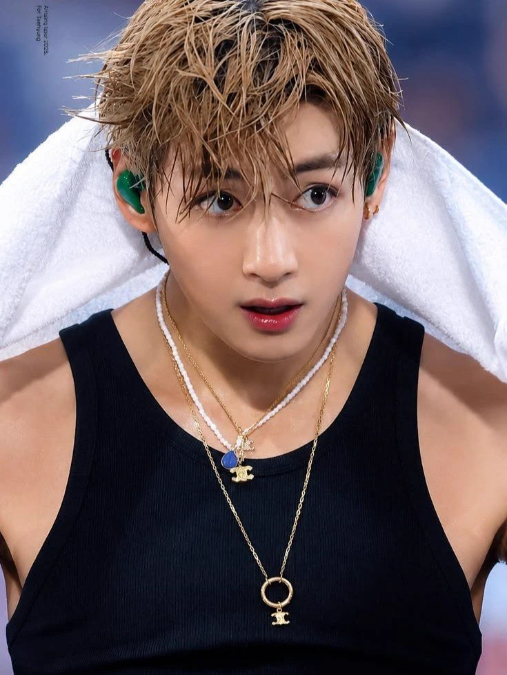 Kim Taehyung thumbnail
