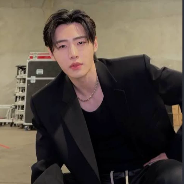 Sunghoon thumbnail