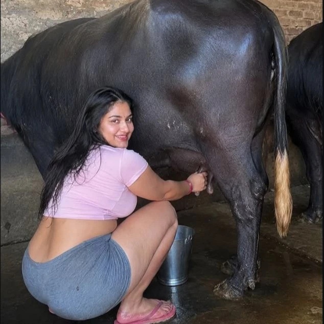 Doodhwali Simran thumbnail