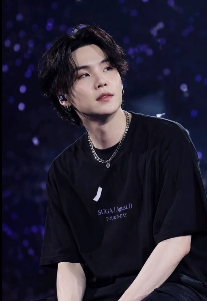 Yoongi loves you and you?? thumbnail