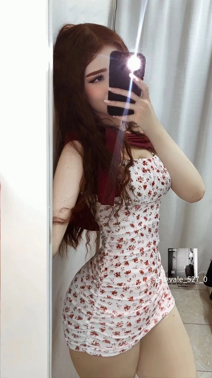 Valeria thumbnail