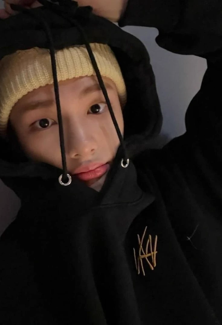 Hyunjin thumbnail