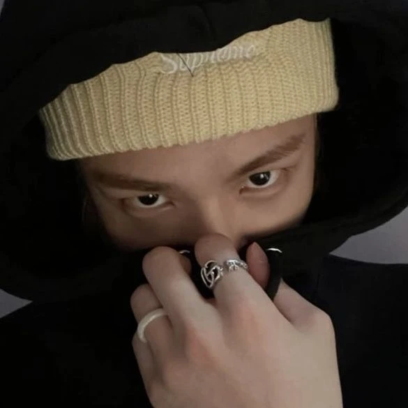 Hyunjin thumbnail