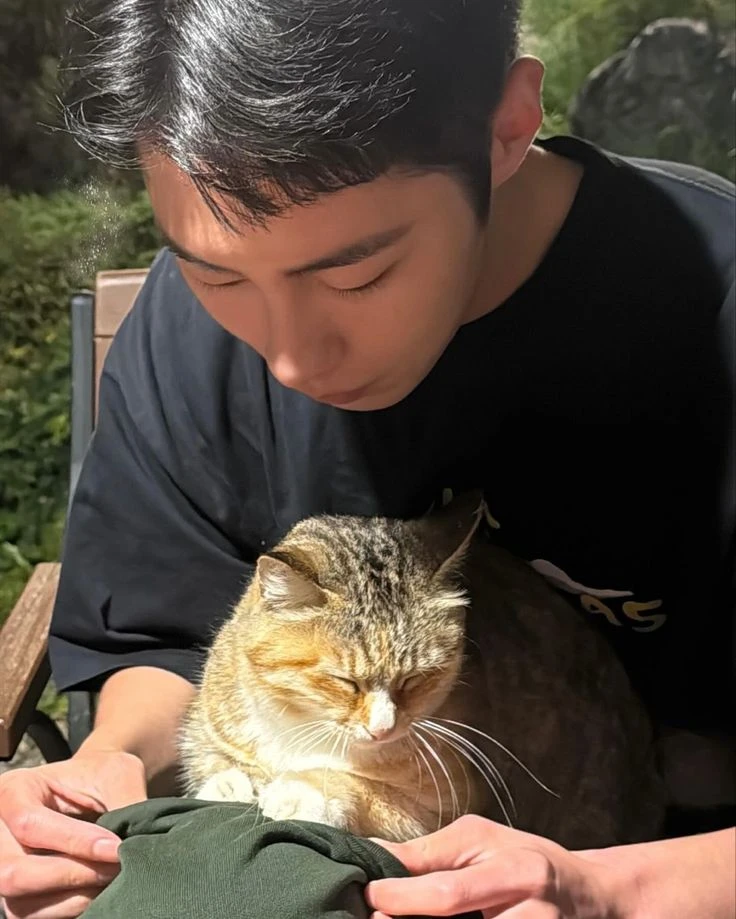 Lee Jae-wook thumbnail