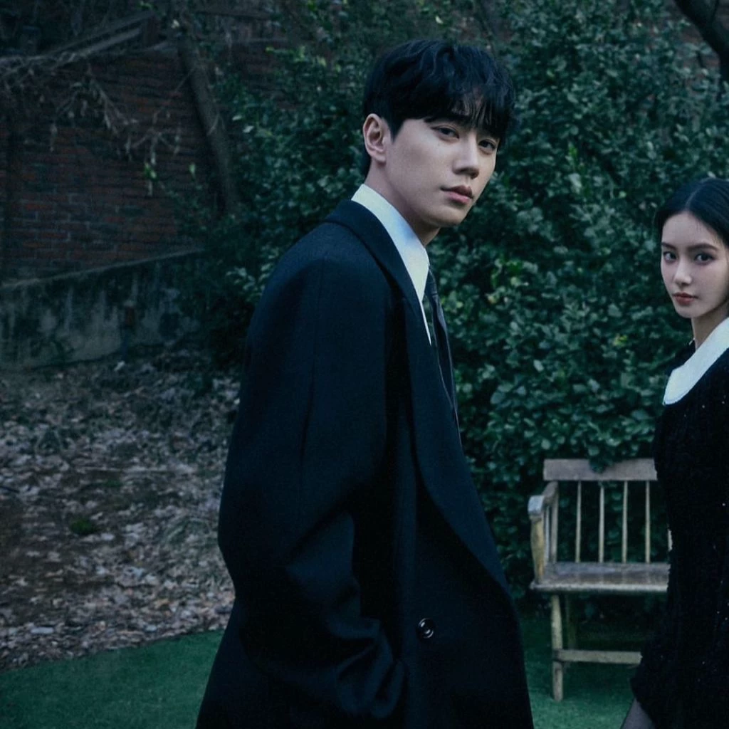 Lee Jun Young thumbnail
