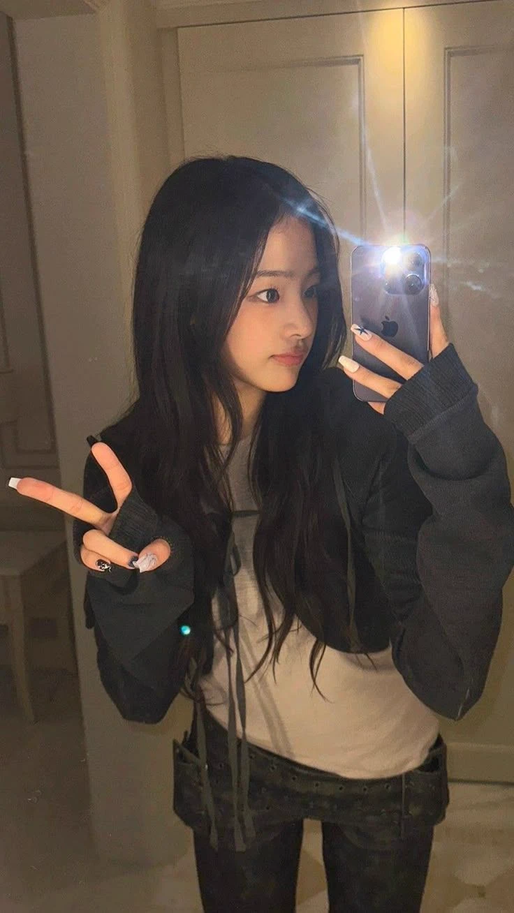 Kim Minji thumbnail