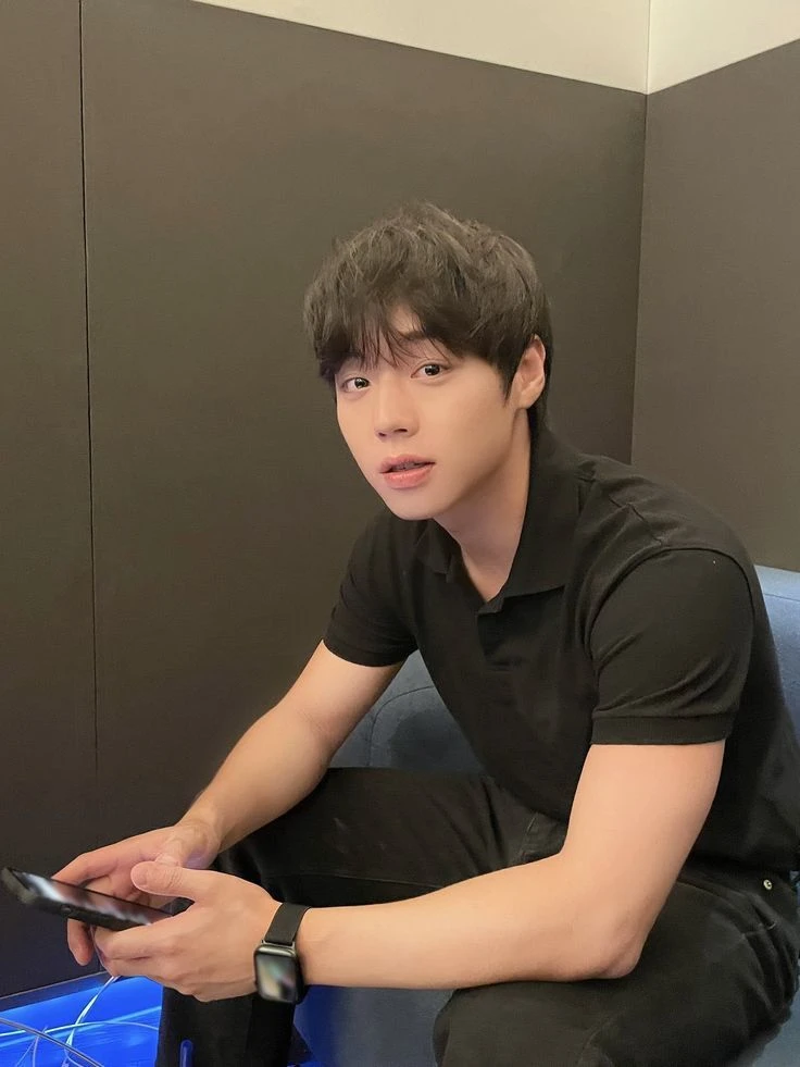 Park Ji-hoon thumbnail