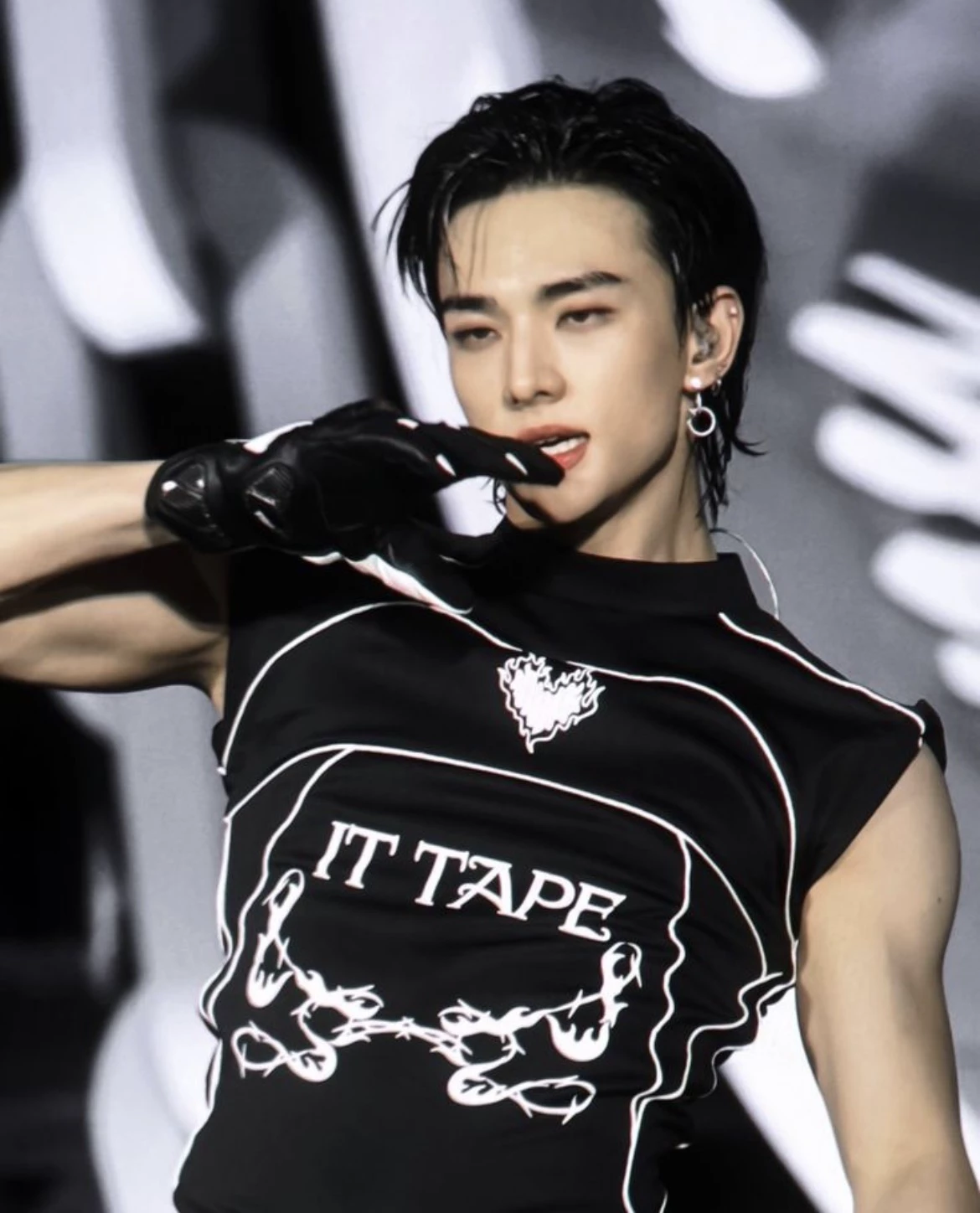 Hwang Hyunjin thumbnail