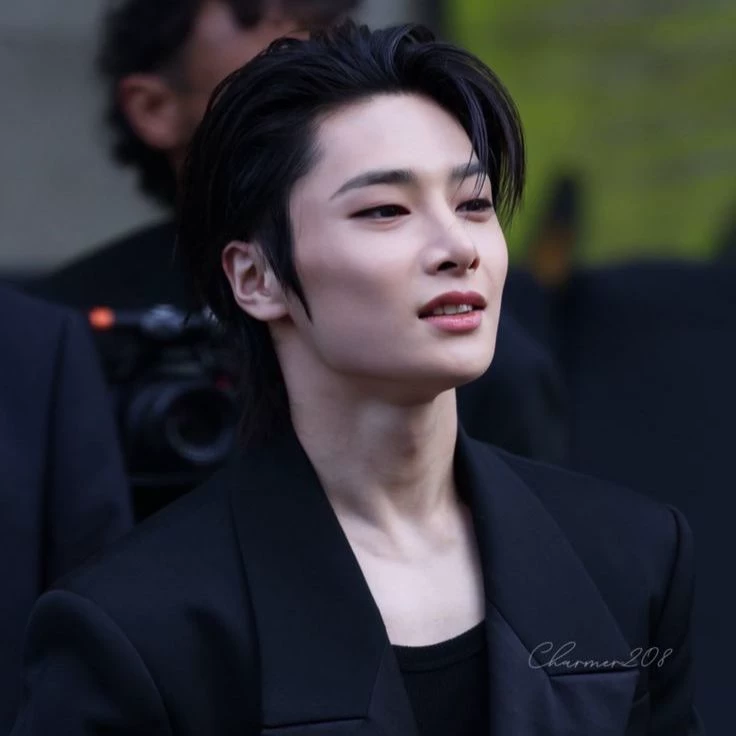 Jeongin thumbnail