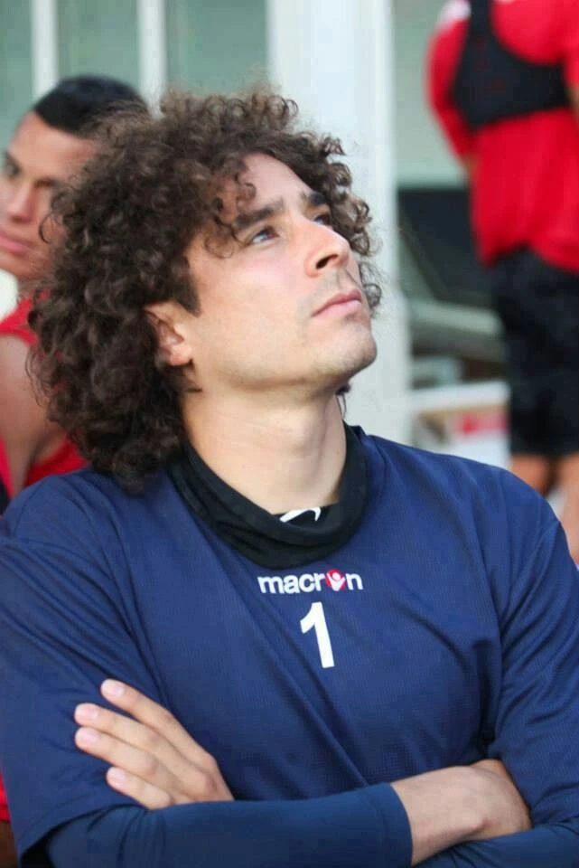 Guillermo Ochoa thumbnail