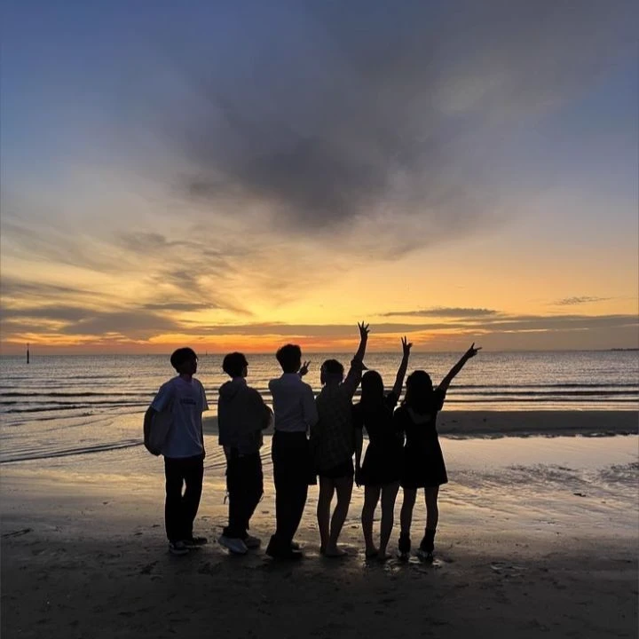Friends thumbnail
