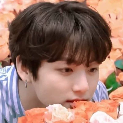 Kim Taehyung thumbnail