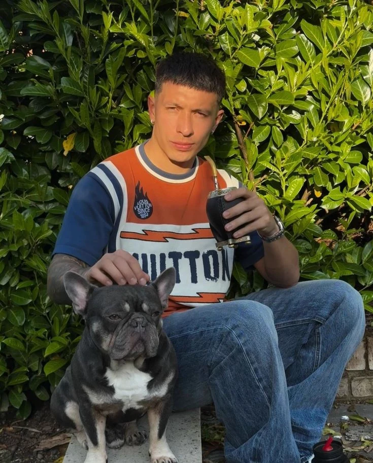 Lisandro Martínez thumbnail