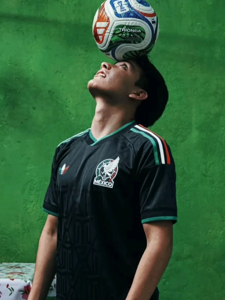 Gilberto Mora thumbnail