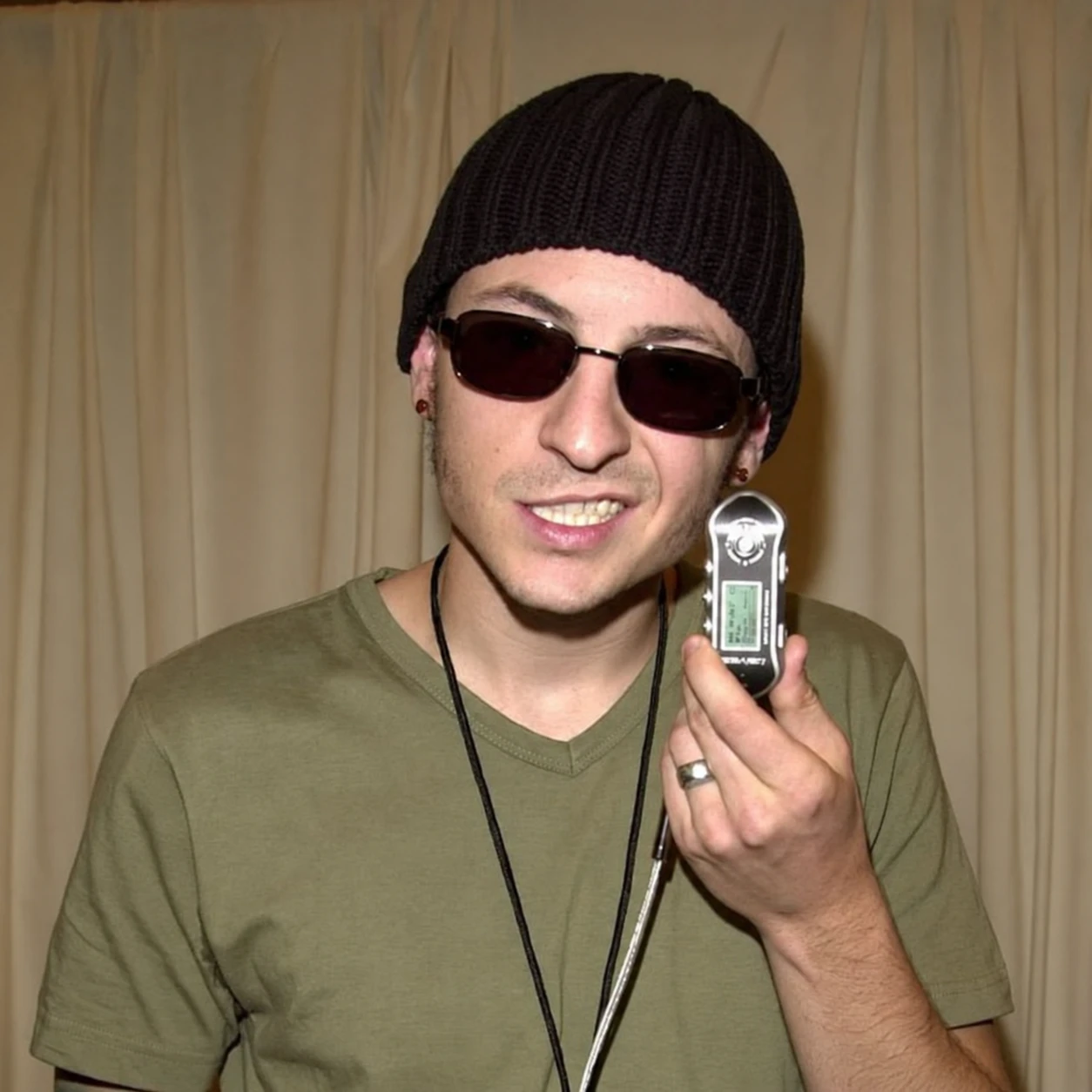 Elias (identical to Chester Bennington?!) thumbnail