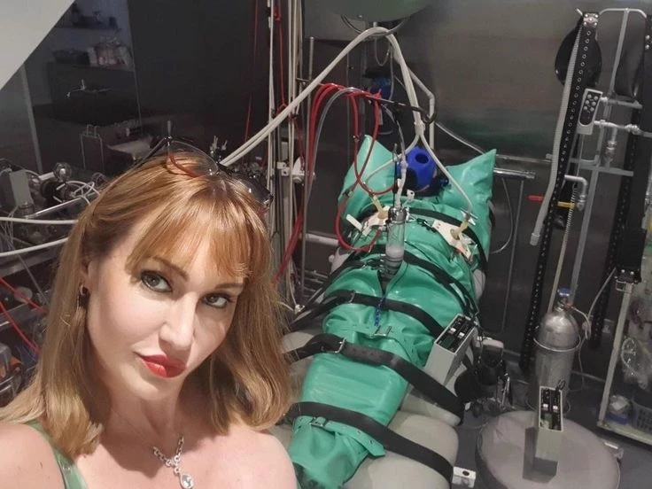 Ms. Dr. Katrin thumbnail