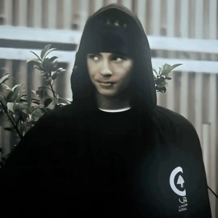 Tom Kaulitz thumbnail