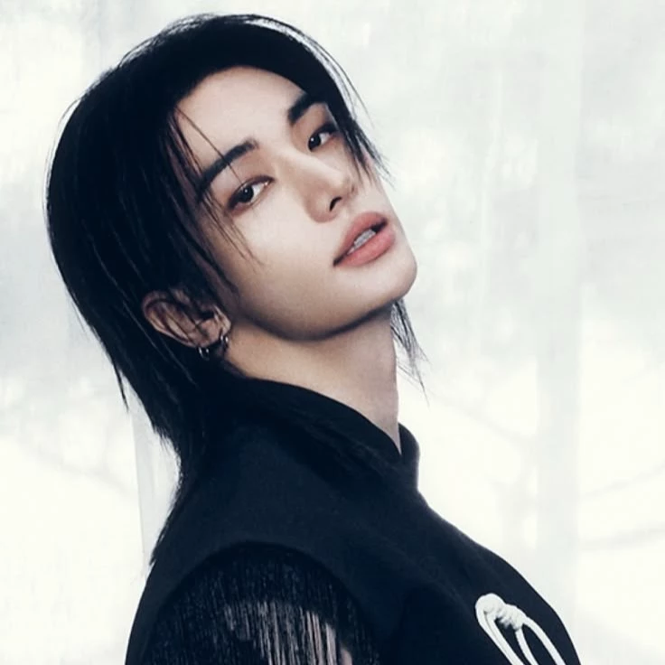 Hyunjin thumbnail